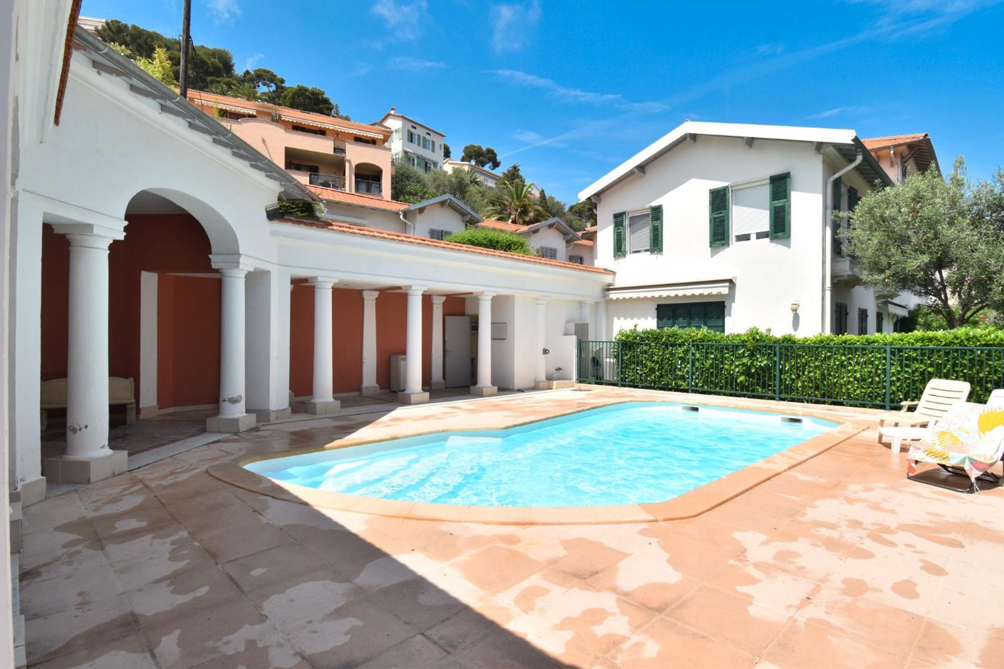 Appartement Le Cap Soleil -Standing - Piscine Collective Et Parking Prive à Roquebrune-Cap-Martin Extérieur photo